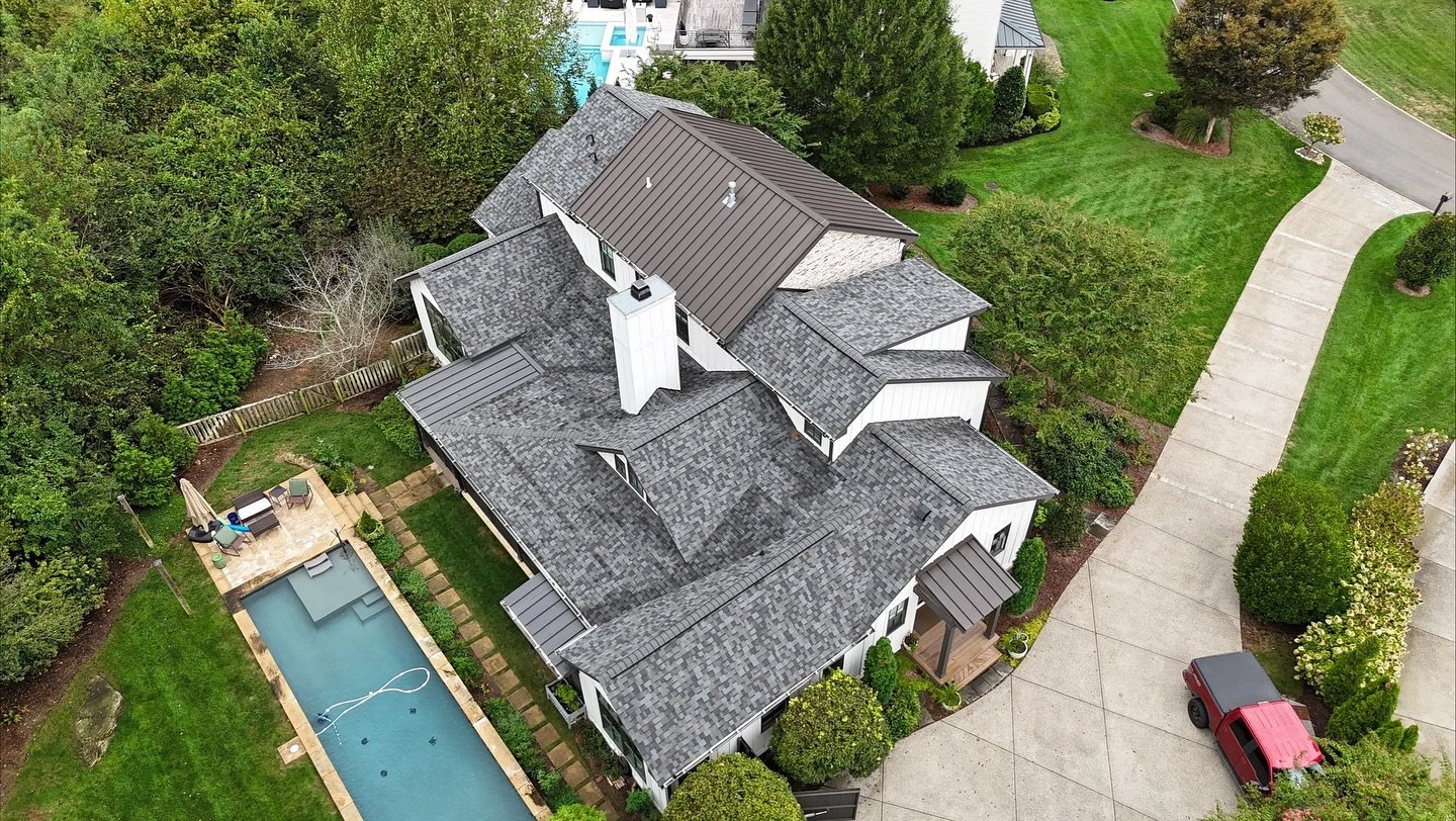 Highpoint Roofing Co team